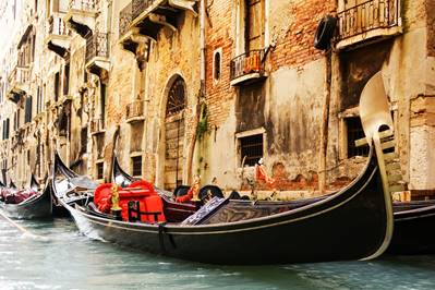 Venice, Florence, Rome and Sorrento Vacation (14 nights)